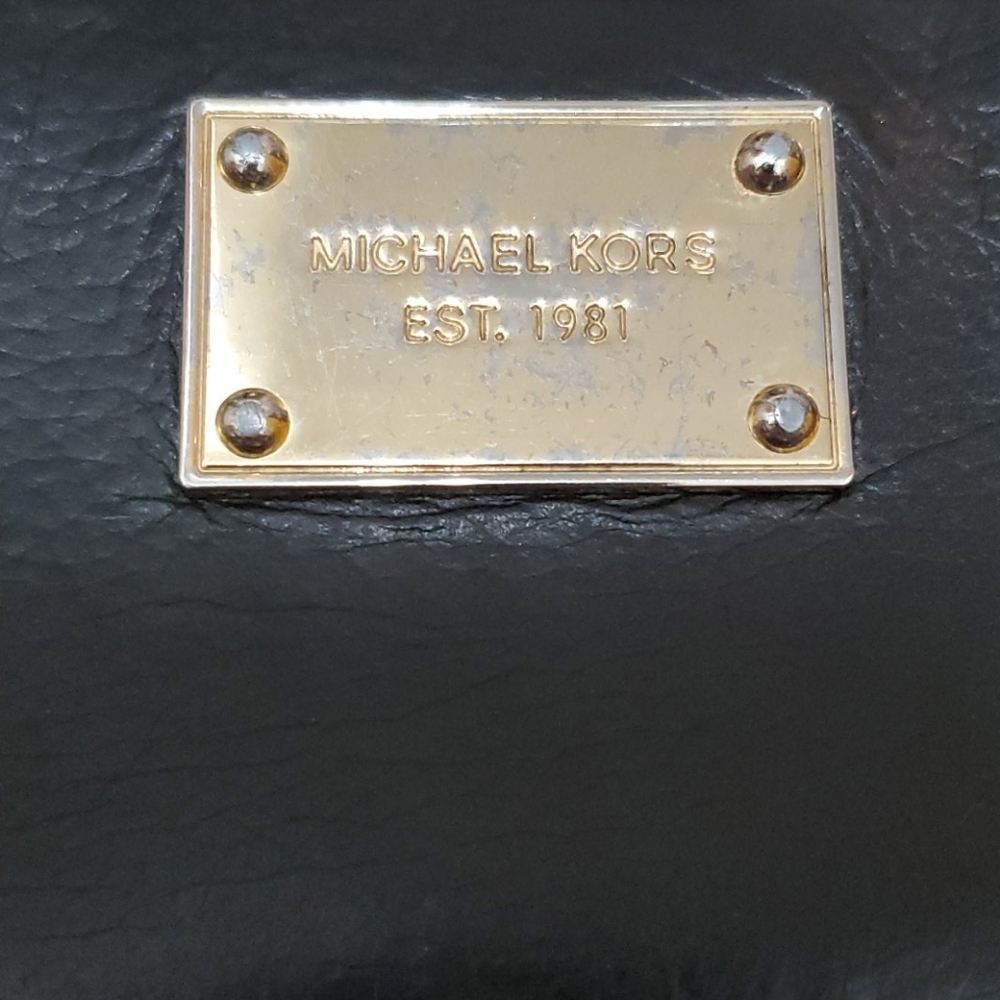 SELLING AS IS * Michael Kors Black Wallet - Picture 2 of 6